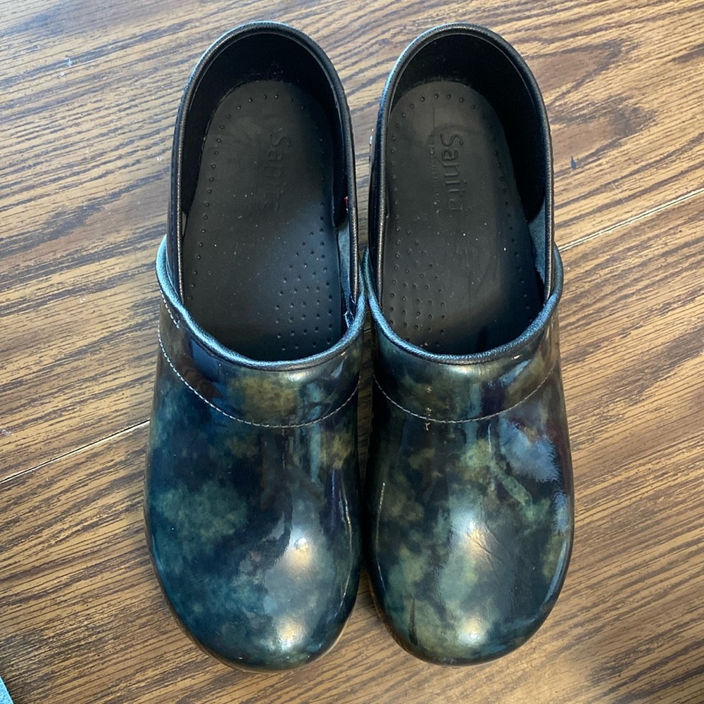 Sanita Womens 41 Original Danish Womens Green Marbled Patent Clogs Office